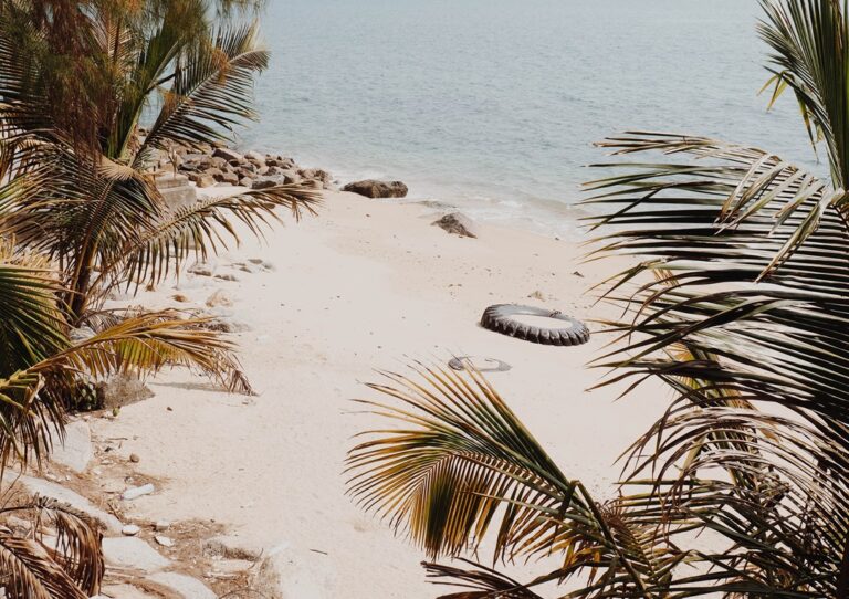 Pesona Pantai Selatan, Recommended 18 Hidden Beach Jogja!